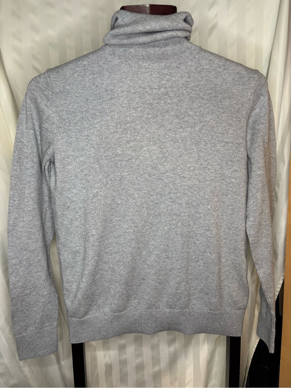 Joe Fresh Women’s Heather Gray Turtleneck Sweater
